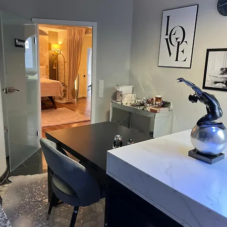Skinspa Aparthotel 3*