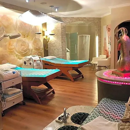 Aparthotel Skinspa 3*